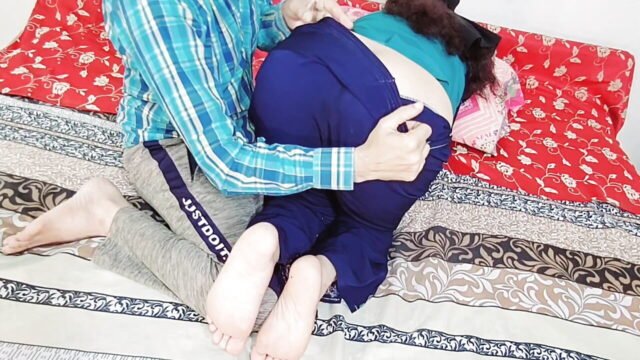 Desi hot couple anal sex in bedroom, husband enjoys hard anal sex with sexy Hindi audio, Indian wife’s anal in doggy style