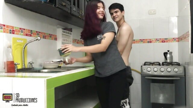 I Get Horny and Ask My Stepbrother to Fuck Me in the Kitchen – Porn in Spanish
